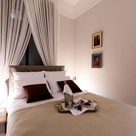 Klimatyzowany Dworzec Glowny Stare *