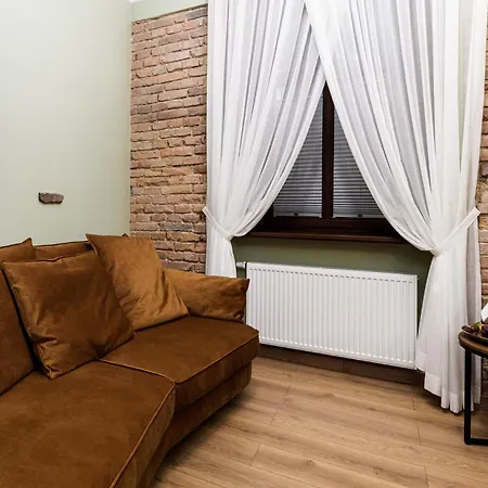 Klimatyzowany Dworzec Glowny Stare *