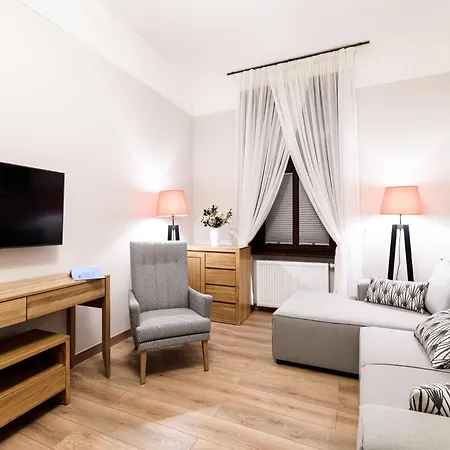 Klimatyzowany Dworzec Glowny Stare Apartmán