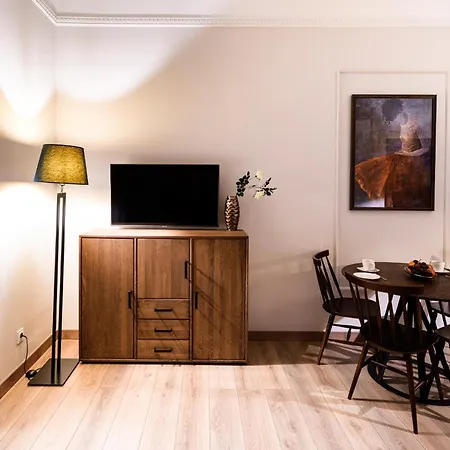 Klimatyzowany Dworzec Glowny Stare