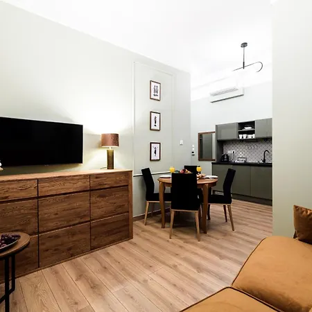 Klimatyzowany Dworzec Glowny Stare Apartmán *